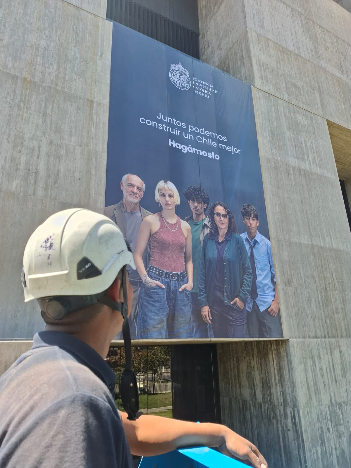Instalación de Pendones Publicitarios