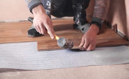 Instalación de piso vinilico